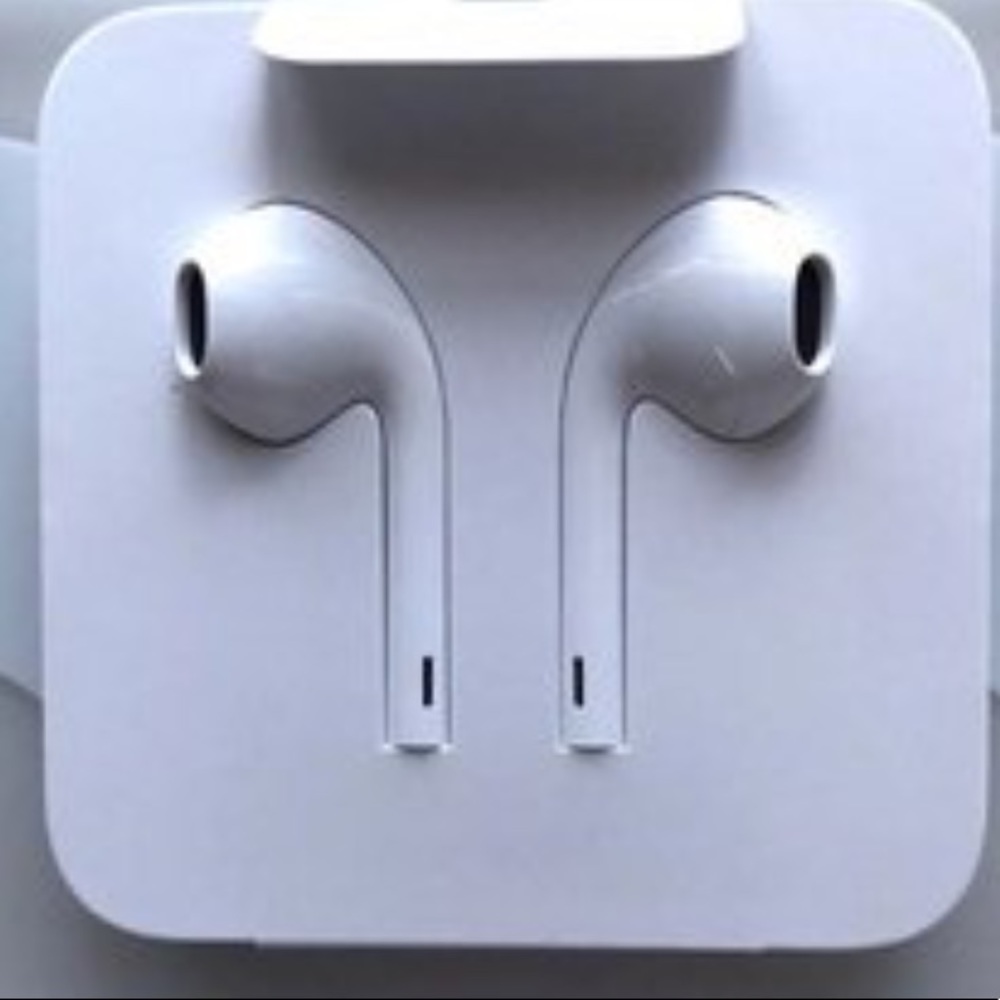 iPhone 7/7 Plus New Apple Headphones With Dongle